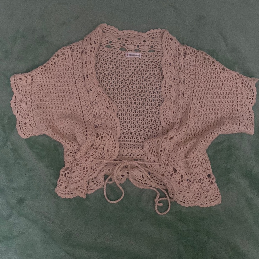 cream/tan crochet cropped sweater